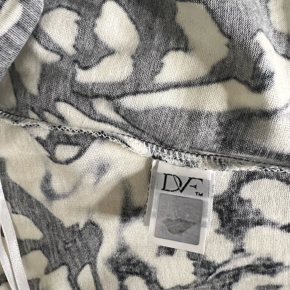 Diane Von Furstenberg Abigail Wrap Dress - Picture 7 of 10